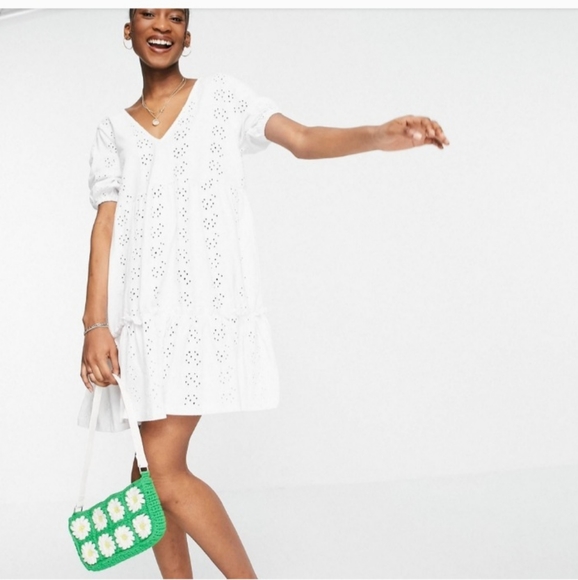 ASOS Design broderie white eyelet v neck smock dress - Picture 6 of 7